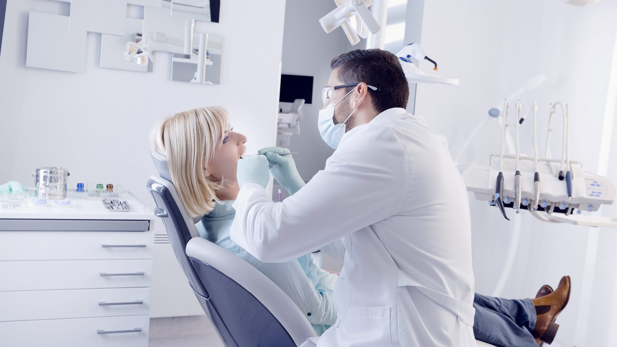 Dentist in Edinburgh, IN